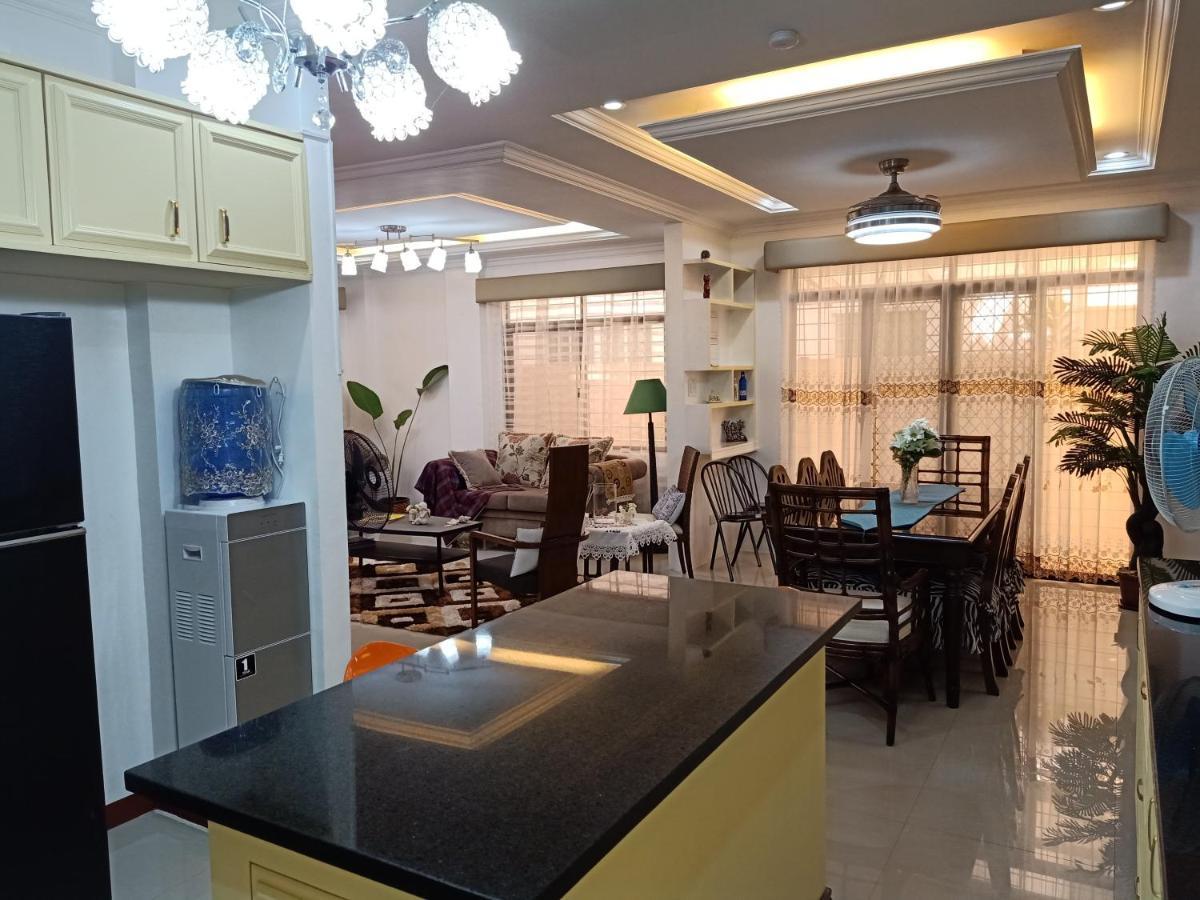 AJ's Haven Lägenhet Cebu Exteriör bild