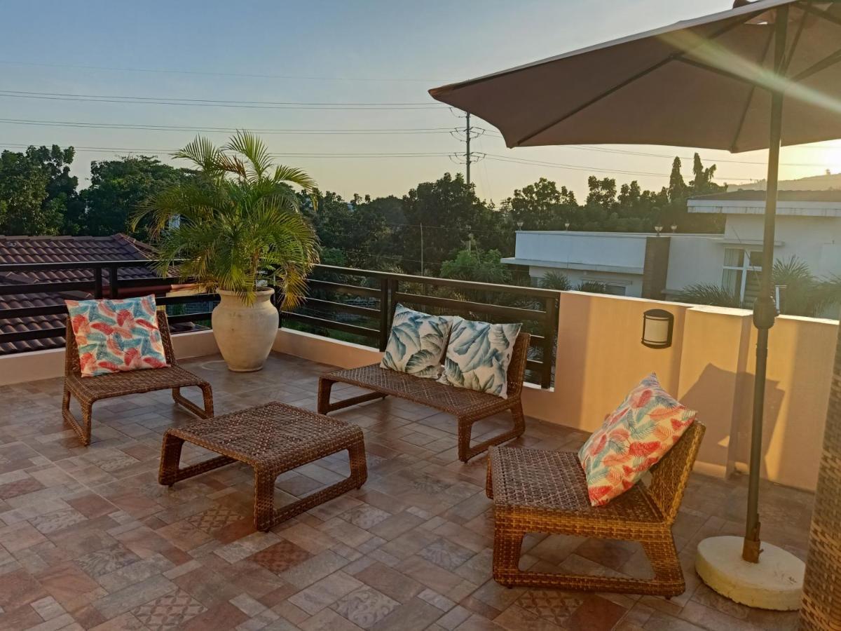 AJ's Haven Lägenhet Cebu Exteriör bild
