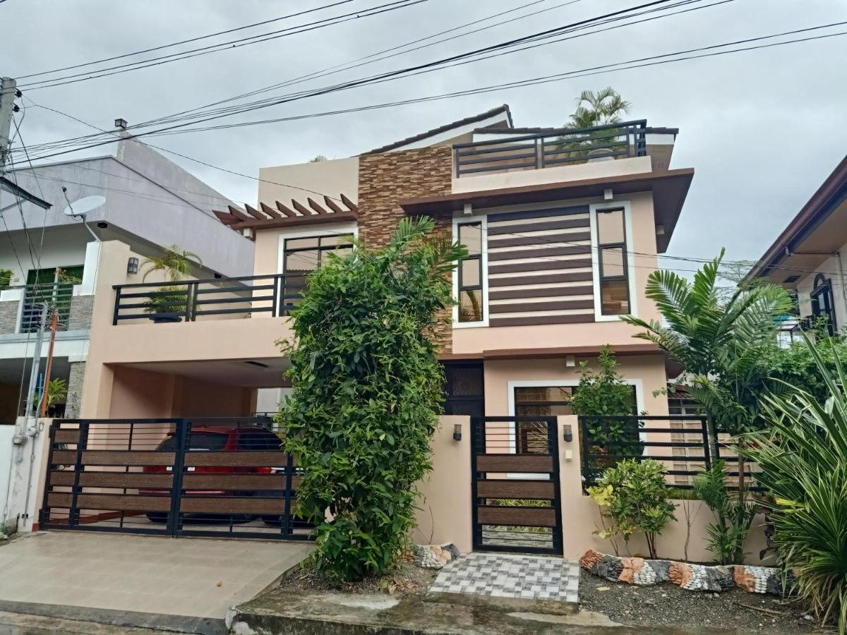 AJ's Haven Lägenhet Cebu Exteriör bild