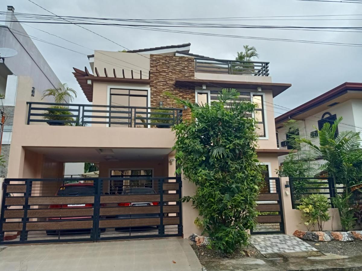 AJ's Haven Lägenhet Cebu Exteriör bild