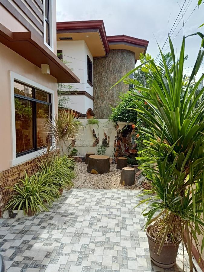 AJ's Haven Lägenhet Cebu Exteriör bild