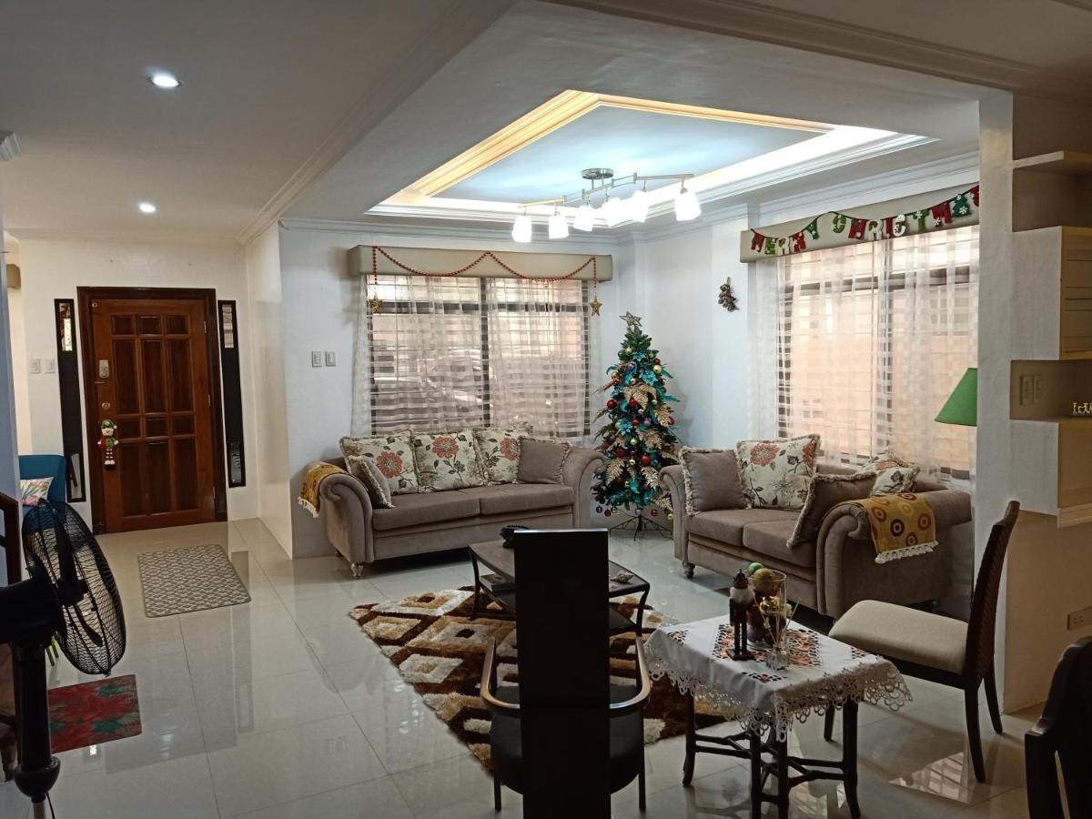 AJ's Haven Lägenhet Cebu Exteriör bild