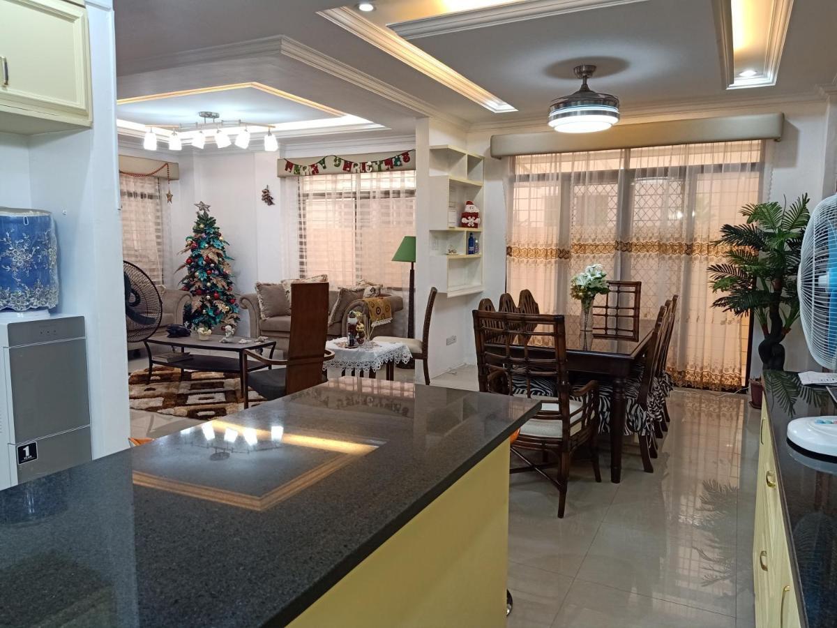 AJ's Haven Lägenhet Cebu Exteriör bild